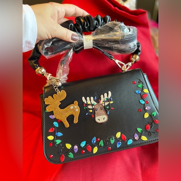 Christmas Chic Christmas Purse - Picture 1 of 2
